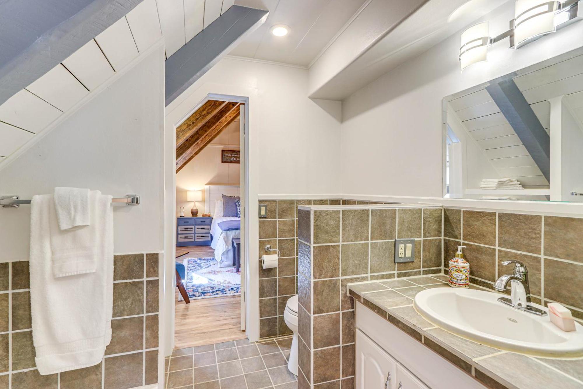 Dog-Friendly Hiawassee Cabin With Decks And Fire Pit! ภายนอก รูปภาพ